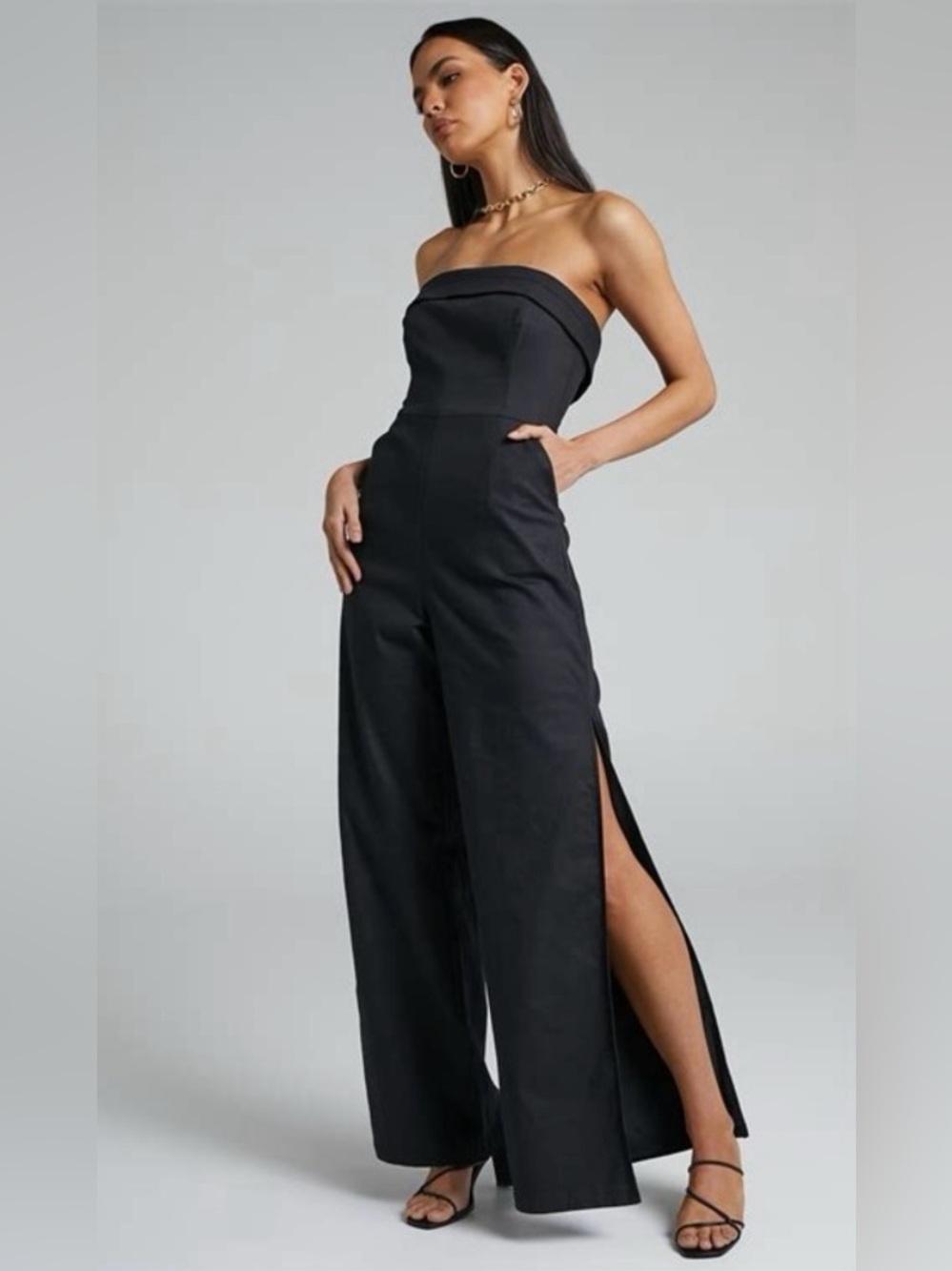 Strapless Black Wide-Leg Jumpsuit with High Side Slits and side pockets